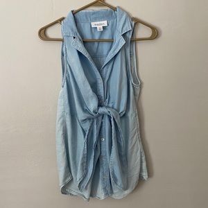 White-washed front tie maternity shirt